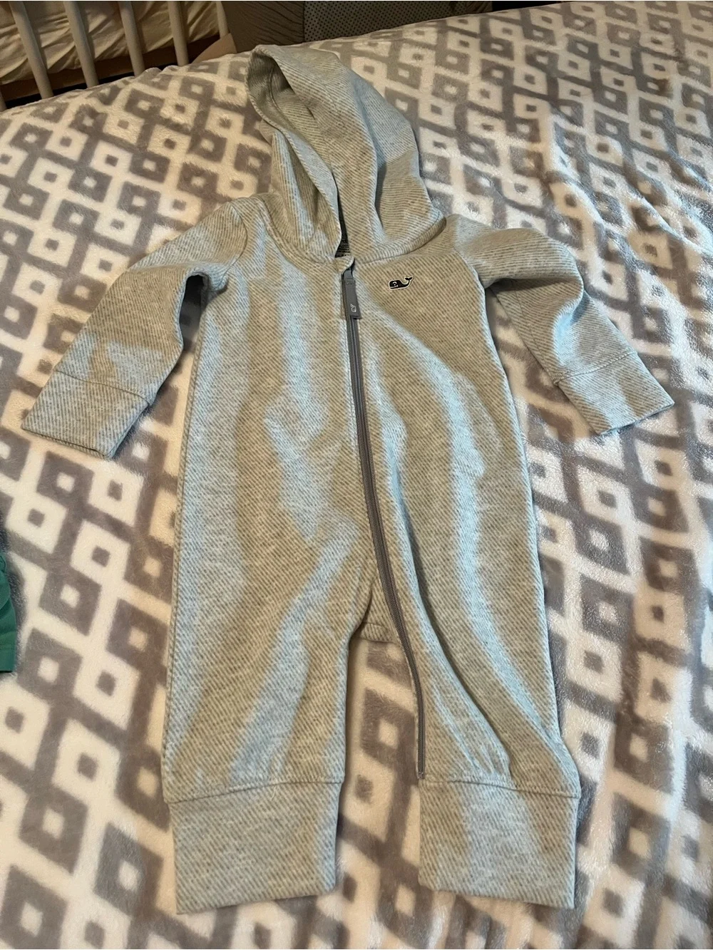 Vineyard Vines Gray Hooded Baby One-Piece Romper - Brand New